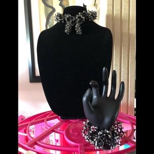 SPIDER CRAWL BEADED NECKLACE.